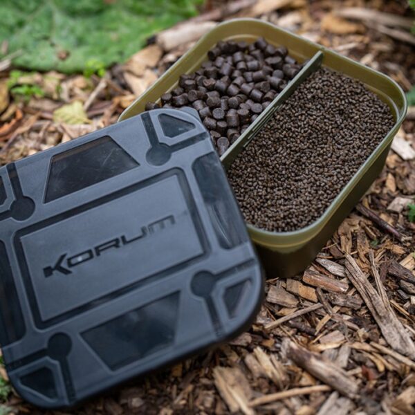 Korum Kutija za Mamce Divided Bait Tub - 1.2l - Image 3
